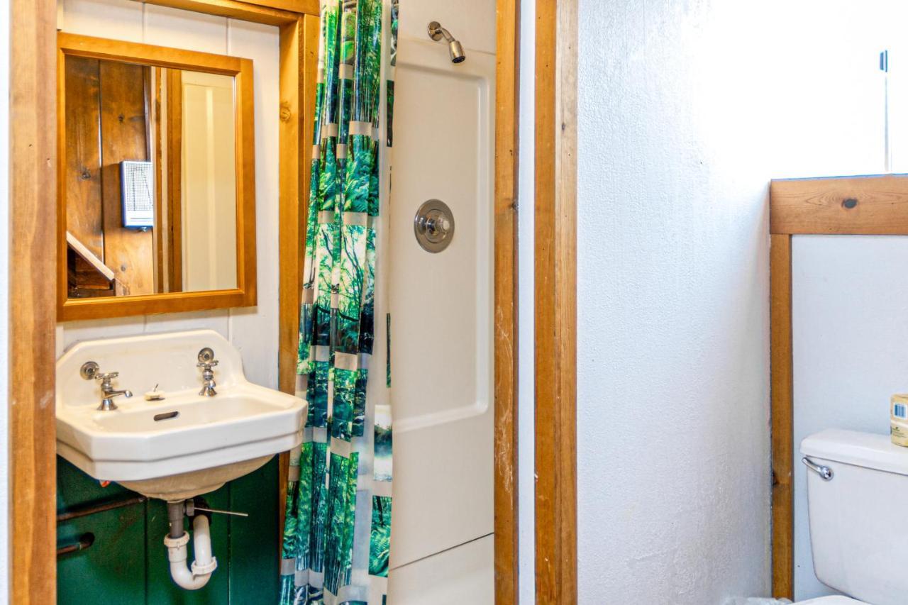 Elbow'S Inn Rockaway Beach Luaran gambar